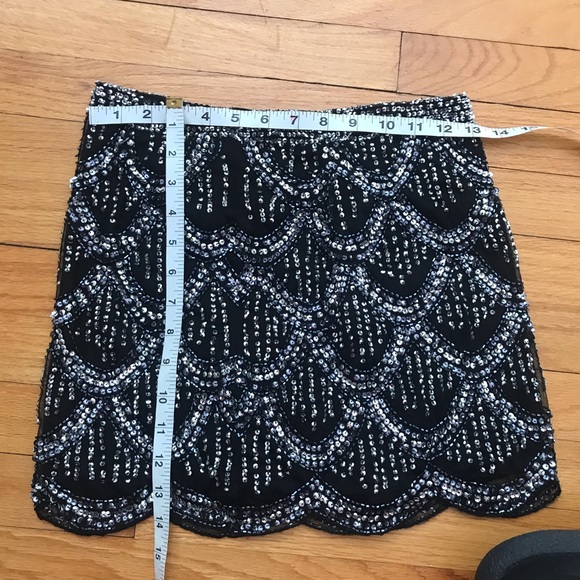 Arden B Sequin Mini Skirt NWT - Picture 3 of 5